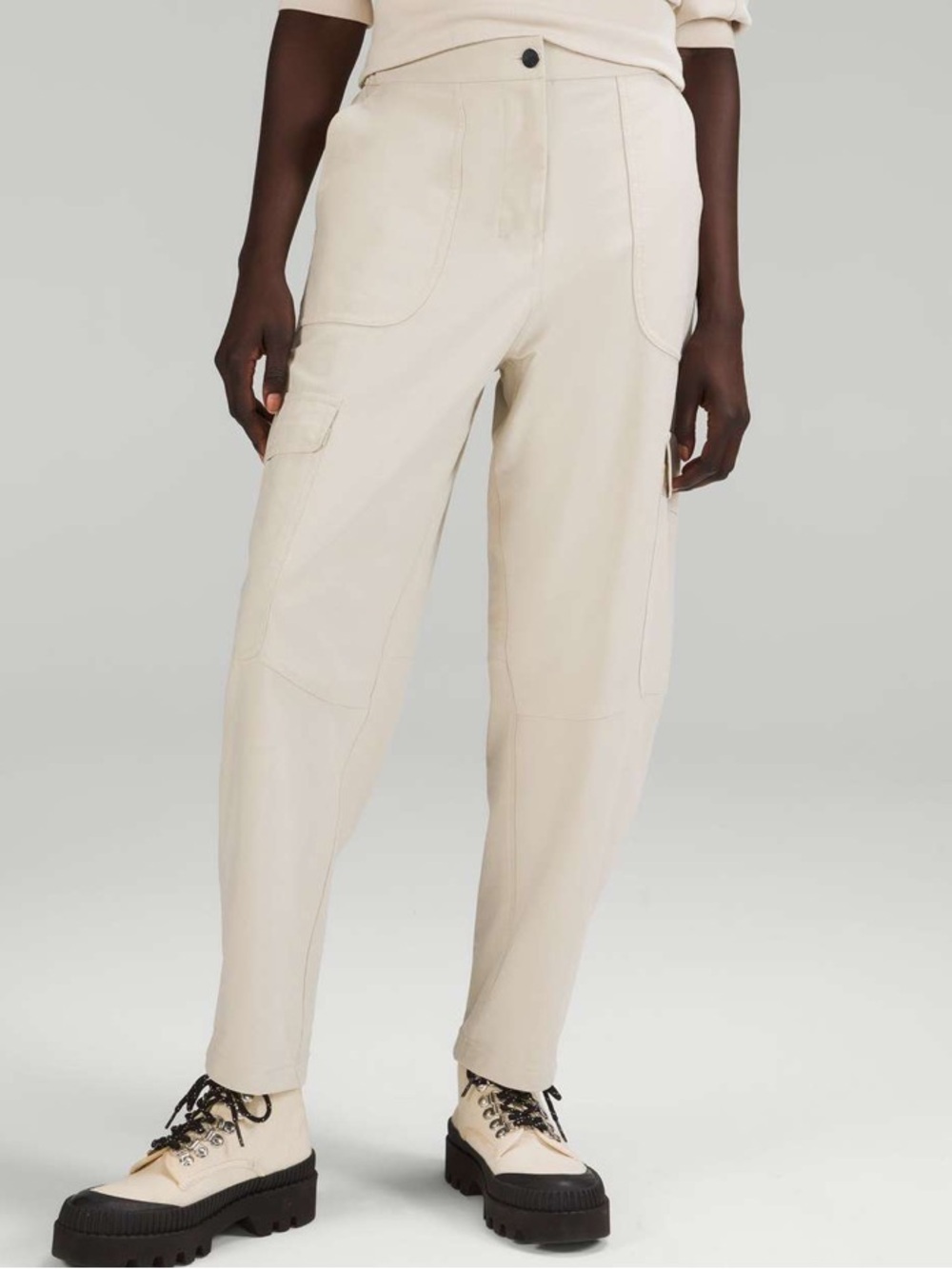 Lululemon Light Utilitech Cargo Pocket High-Rise Pant